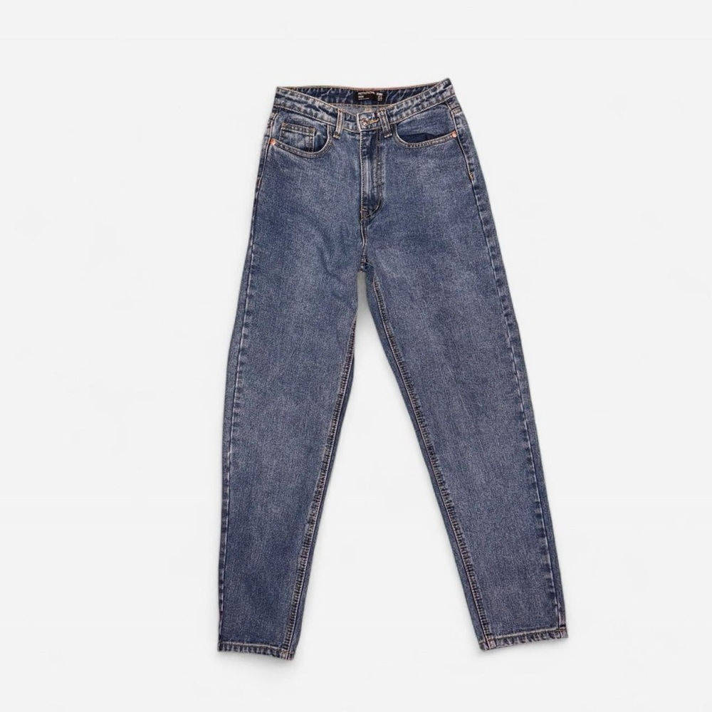 PrettyLittleThing Mom High-Waist Blue Denim Jeans